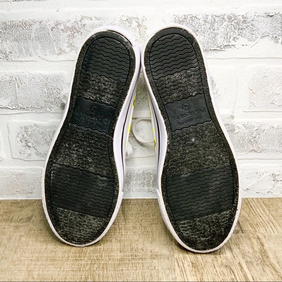 Custom Smiley Faces Airwalks/ knock off Converse - Picture 6 of 7